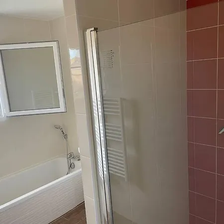 Vila Magnifique Avec Piscine Et