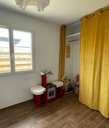 빌라 Magnifique Avec Piscine Et Saubrigues
